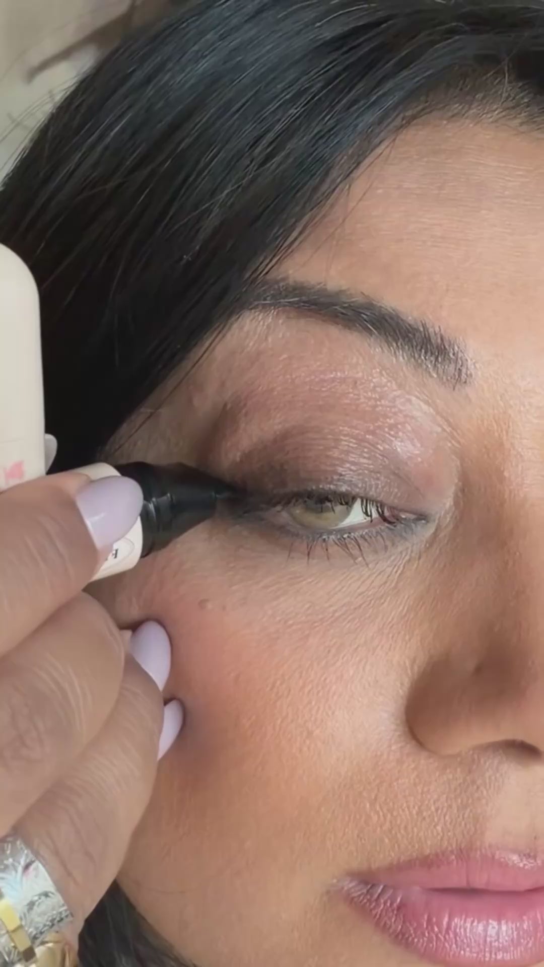 Eterna™ Stamp Eyeliner video